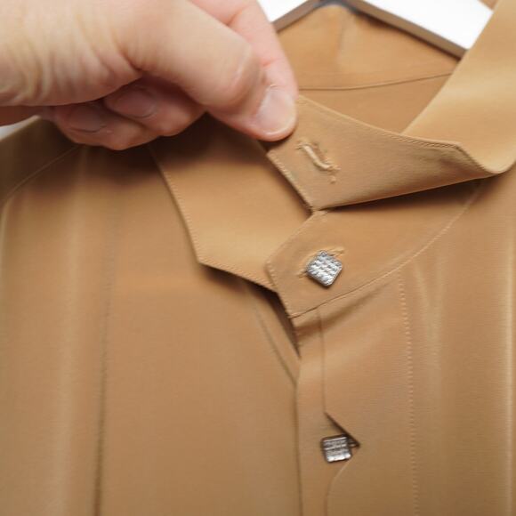 Men's Tan Dress Shirt with Rhinestone Accent Buttons 42 - Picture 4 of 7